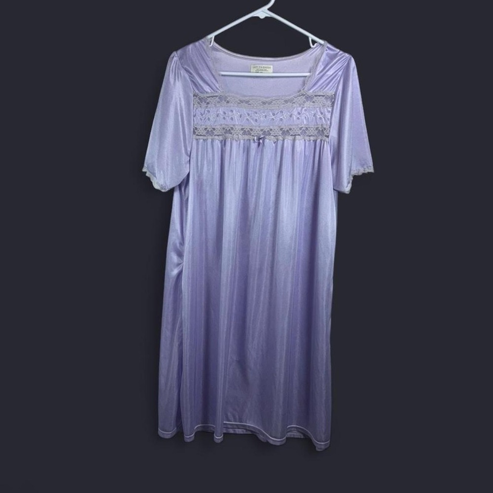 Vintage Romantic Lavender Satin Lace Nightgown Slip M